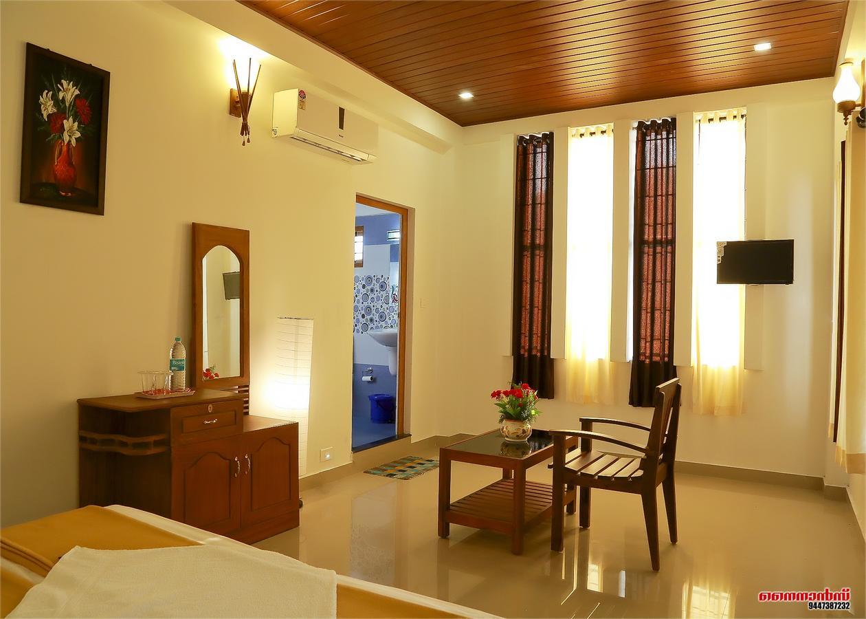 Holiday Villa Thekkady Exterior foto